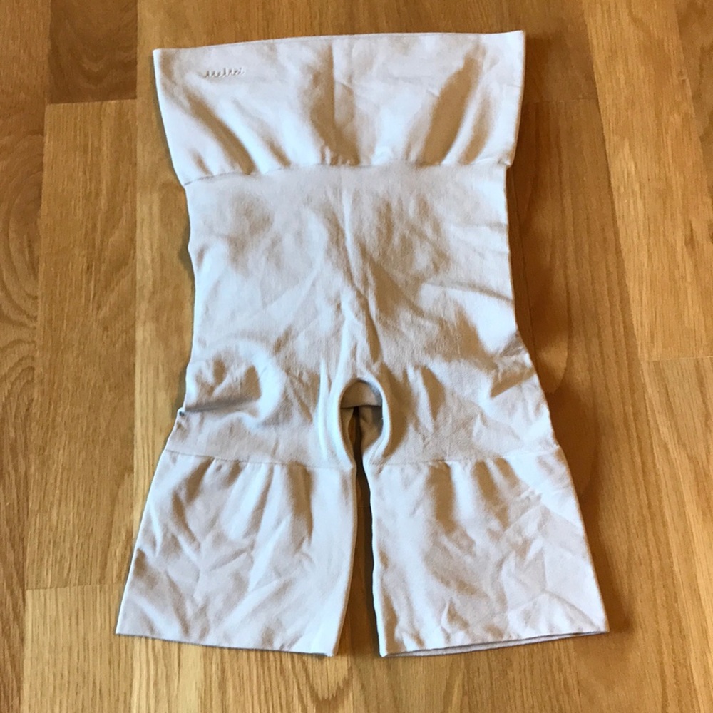 Nude color shape wear